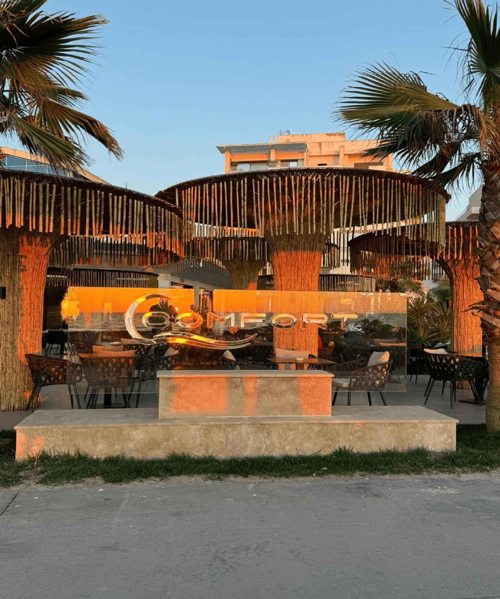Comfort Suites Golem  Exterior photo